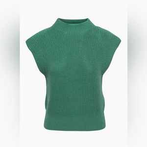 ARITZIA Hazlitt Sweater Vest in Forest Green